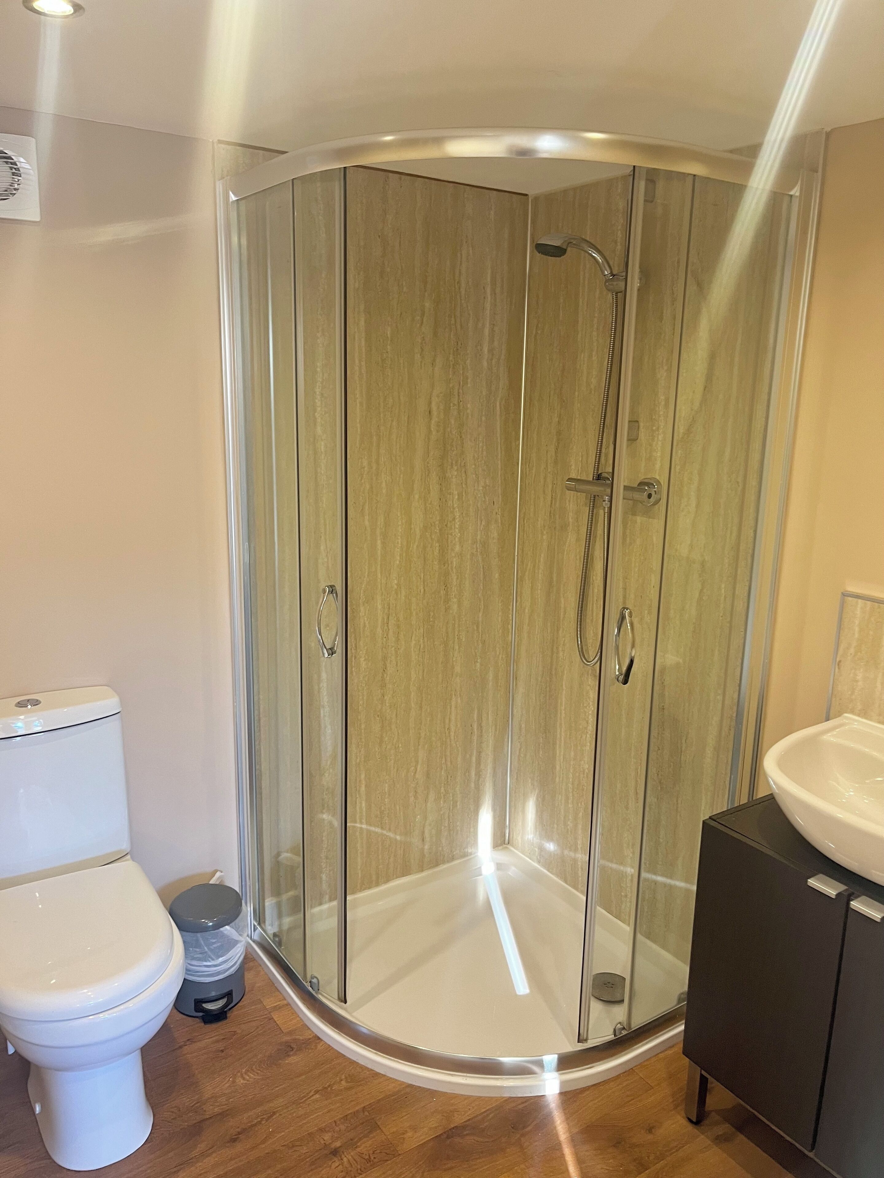 Shower, toilet paper