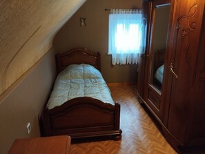 3 Schlafzimmer, BĂŒgeleisen/BĂŒgelbrett, BettwĂ€sche