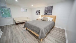 2 chambres, fer et planche à repasser, Wi-Fi, draps fournis