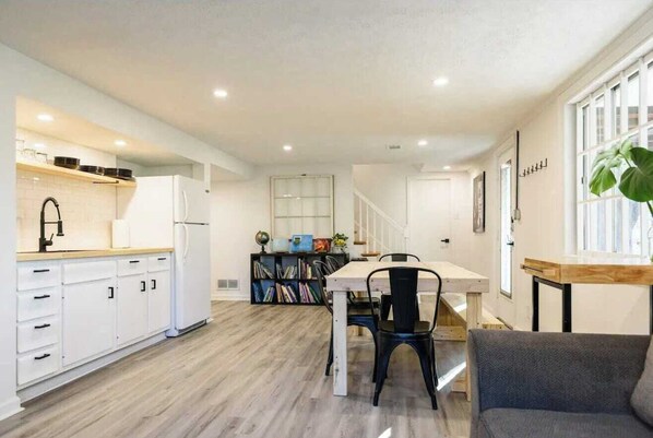 Interior - Relaxing 2 BR Louisville Home | Near Bourbon Trail (Louisville)