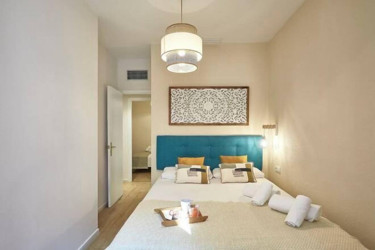 3 bedrooms, iron/ironing board, free WiFi