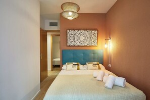 Superior Apartment, Courtyard View (6211)
