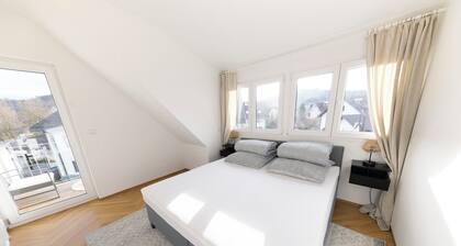 Exklusives Apartment „Tony“
Modernes Wohnen für bis zu 6 Personen in bester Lage
