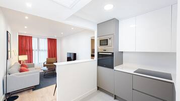 Apartment, 1 Bedroom, Non Smoking | Private kitchen