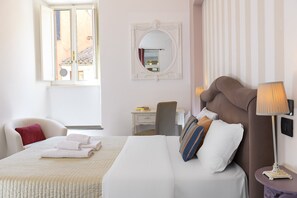 1 habitación, tabla de planchar con plancha, wifi gratis y ropa de cama 