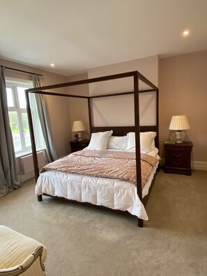 6 sovrum, strykjärn/strykbräda, wi-fi och sängkläder