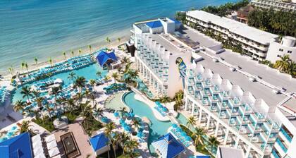 Swim-Up Suite/Infinity Pool/Private Terrace/Caribbean Sea Views ; Adults-Only