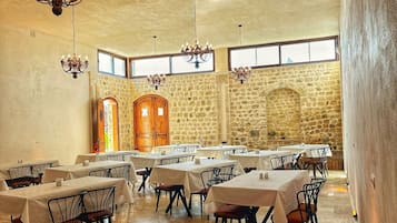 Desayuno buffet incluido todos los días