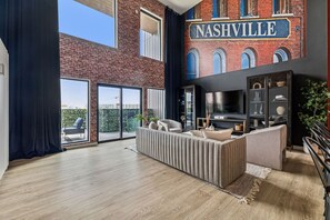 Smart-TV, Tischtennisplatte