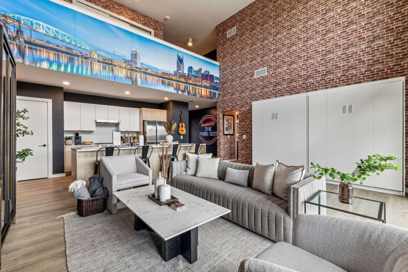 Smart-TV, Tischtennisplatte