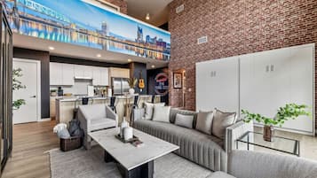 Smart TV, table tennis