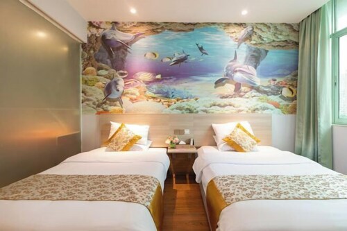 Silver Spring Hotel (Shenzhen Yuanling Subway Station)