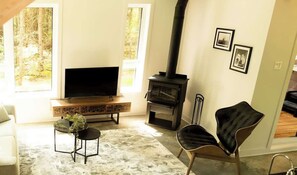 Téléviseur, foyer, bureau