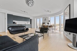 TV, offices - Designers penthouse in the clouds (Aarhus)