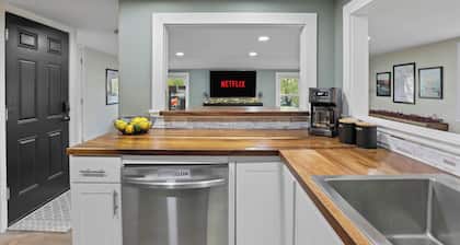 30+ Nights | Pets Welcome | Travel Professionals