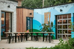 Outdoor dining - 30+ Nights | Pets Welcome | Travel Professionals (Madison)