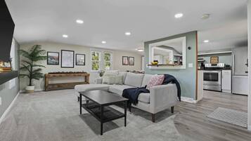 电视、书、办公室