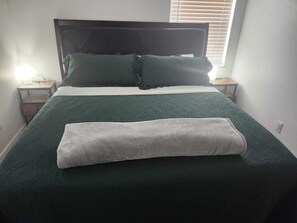 2 Schlafzimmer, Bügeleisen/Bügelbrett, kostenloses WLAN, Bettwäsche