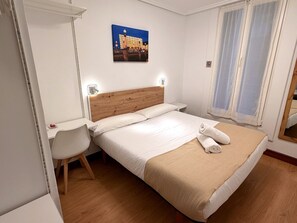 Chambre double, non-fumeur, salle de bain privée | Accès au Wi-Fi (inclus)