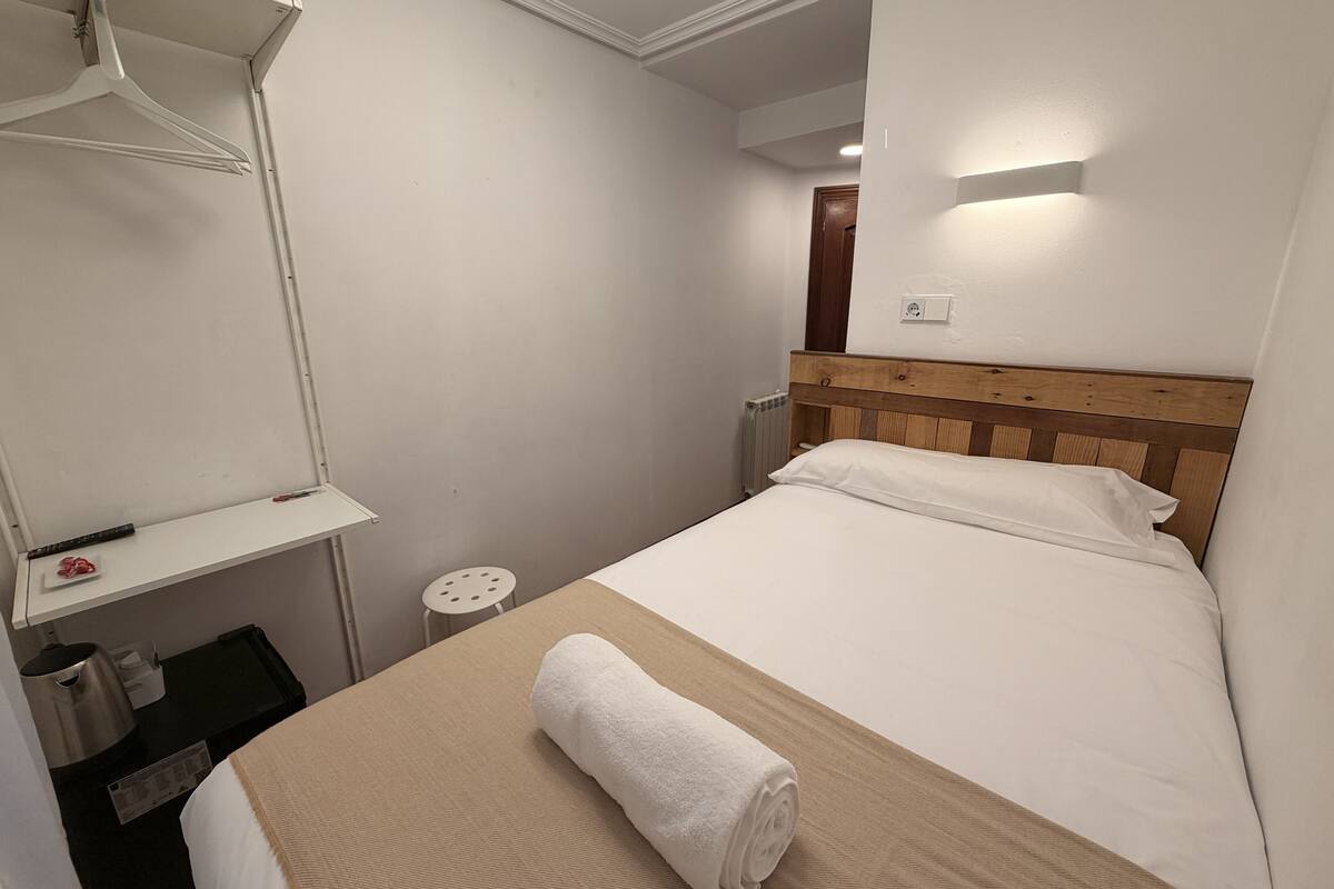 Single Room, Non Smoking, Private Bathroom | Wi-fi percuma