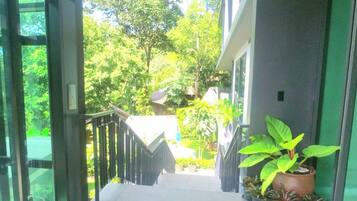 Apartment, 1 Bedroom, Accessible, Balcony | Property grounds