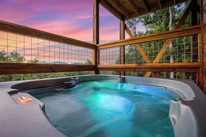 Outdoor spa tub - New Build! Beautiful Views, Indoor Heated Pool, Hot Tub, Theater, Game Room (Sevierville)