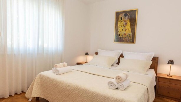公寓 (Two Bedroom Apartment with Balcony) | 2 多间卧室、免费 WiFi