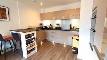 Fridge, microwave, oven, dishwasher