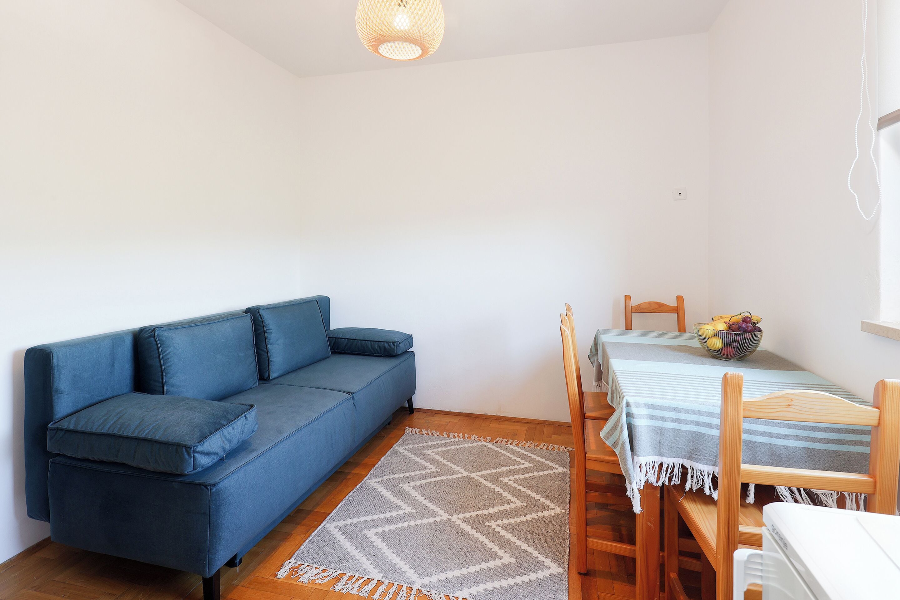 Comfort Apartment, Balcony | Living area