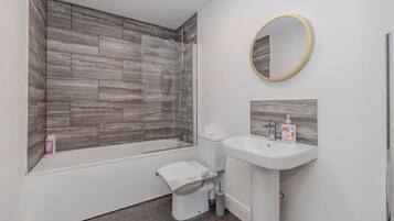 Hårtørrer, håndklæder, Sæbe, Shampoo