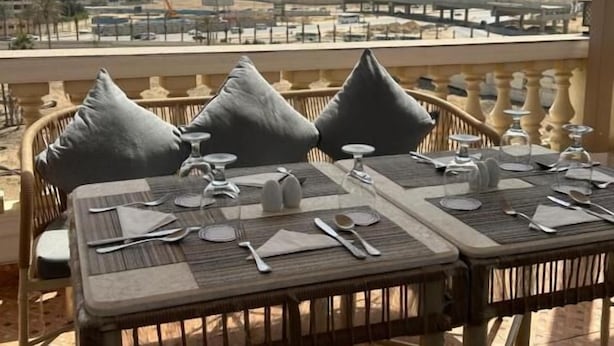 3 restaurants; breakfast, lunch, dinner and brunch served  - Al Fouad Palace Pyramids View (Kirdasah)