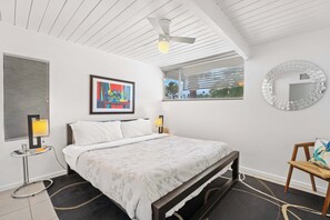 3 Schlafzimmer, Schreibtisch, Bügeleisen/Bügelbrett, WLAN