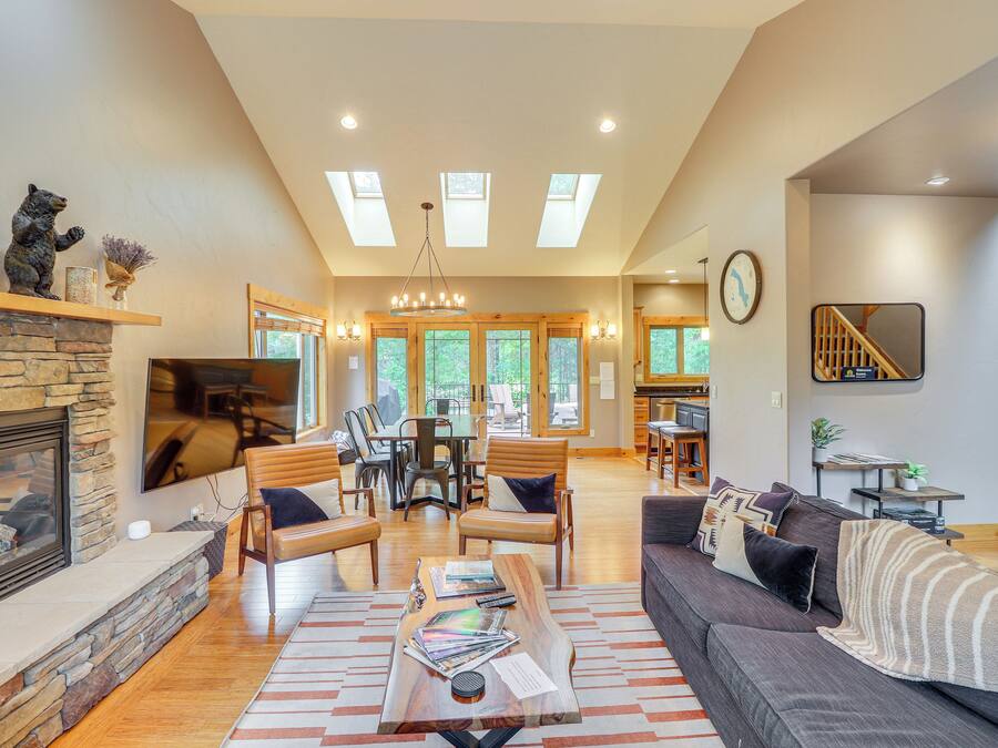House (3 Bedrooms) | Interior