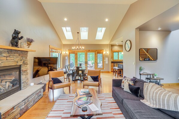 House (3 Bedrooms) | Interior