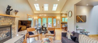 Pet-friendly Columbia Falls Home w/ Gas Grill!