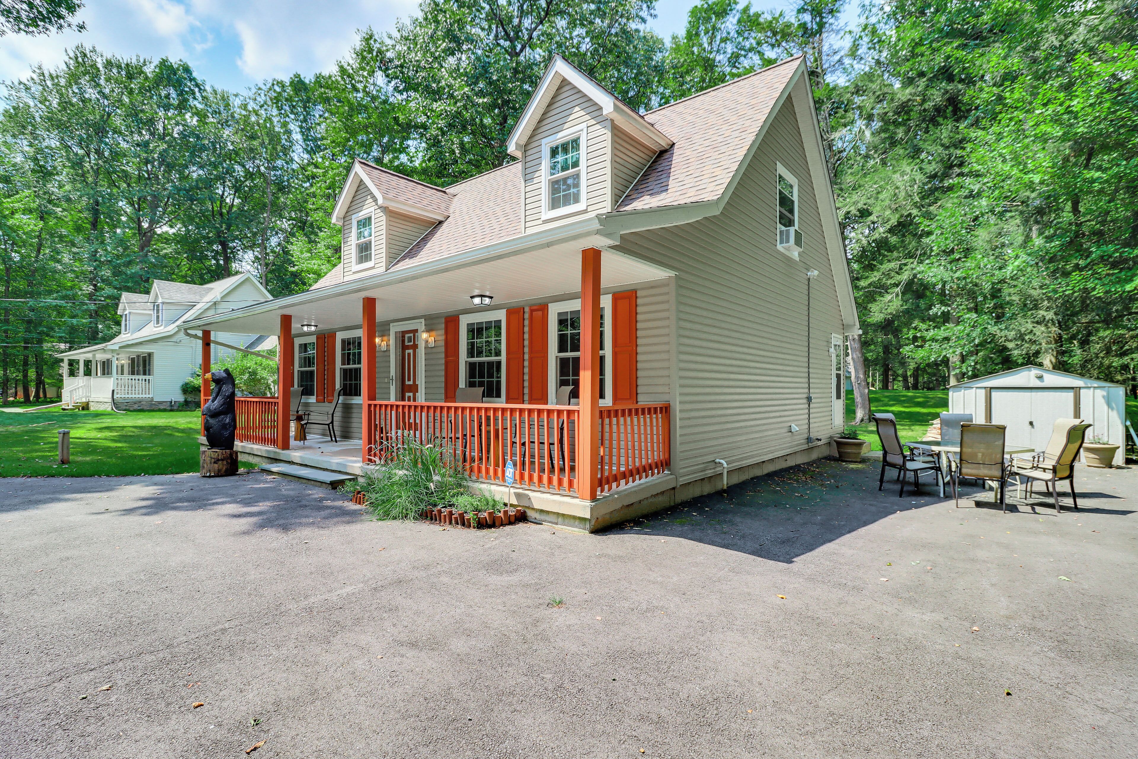 House (3 Bedrooms) | Interior