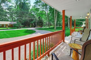 House (3 Bedrooms) | Interior - 7 Mi to Big Boulder: Resort-style Poconos Retreat (Albrightsville)