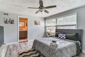 House (4 Bedrooms) | Interior - 7 Mi to Beach: Updated Home w/ Pool in Seminole (Seminole)