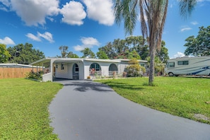 House (4 Bedrooms) | Front of property - 7 Mi to Beach: Updated Home w/ Pool in Seminole (Seminole)
