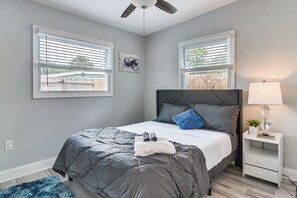House (4 Bedrooms) | Interior - 7 Mi to Beach: Updated Home w/ Pool in Seminole (Seminole)