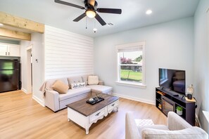 House (2 Bedrooms) | Interior - Eufaula Vacation Rental: Walk to Lakeside Beaches! (Eufaula)