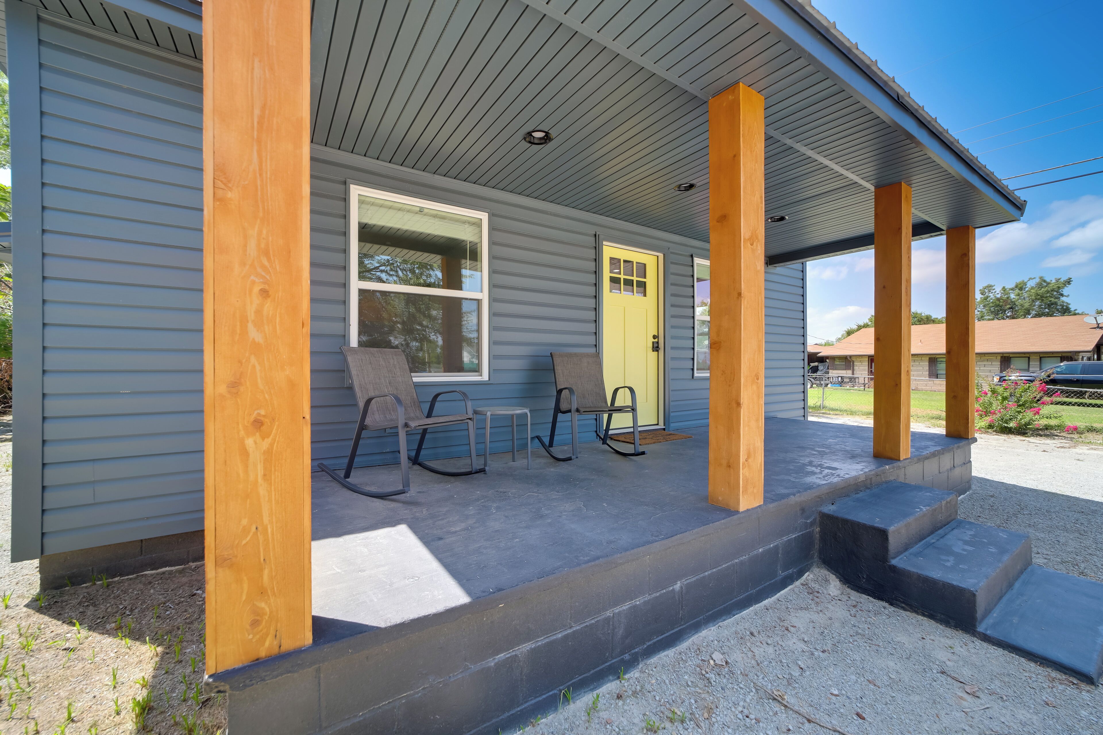 House (2 Bedrooms) | Interior