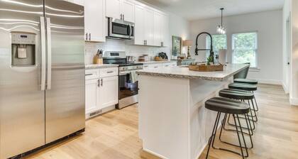 Flippin Vacation Rental: Walk to White River!