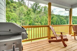 House (3 Bedrooms) | Interior - Flippin Vacation Rental: Walk to White River! (Flippin)