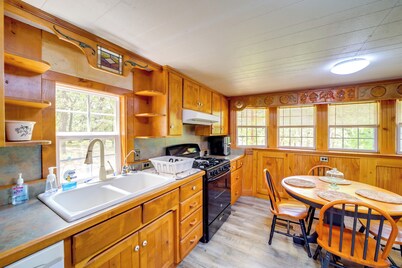 Pet-friendly Mcalester Home w/ Lake Eufaula Access