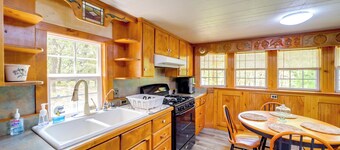 Pet-friendly Mcalester Home w/ Lake Eufaula Access