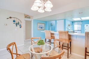 Apartment (2 Bedrooms) | Interior - Breezy Orange Beach Condo w/ Balcony + Water View! (Orange Beach)