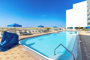 A heated pool - Islander Beach Resort 302 Gulf Front Studio (Fort Walton Beach)