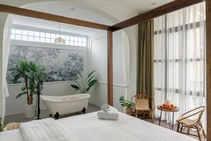 4 室のベッドルーム、アイロン / アイロン台、WiFi、ベッドシーツ