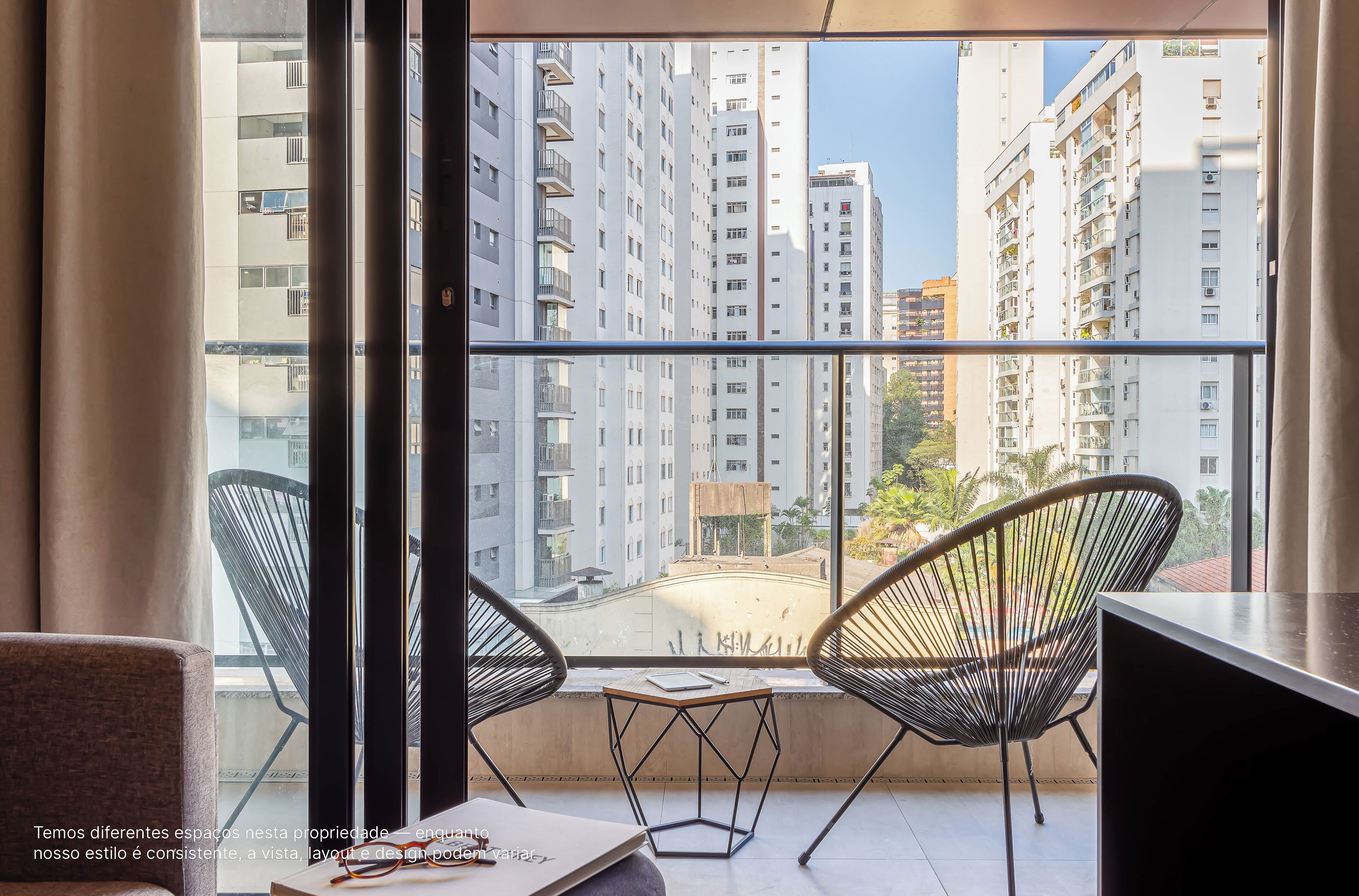 Classic Apartment | Balcony
